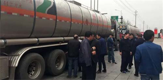 中集凌宇：三晉大地現新潮液罐車，引來200多人圍觀
