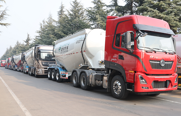 【重卡新聞】10月重卡銷8萬輛！“銀十“旺季收成可觀！